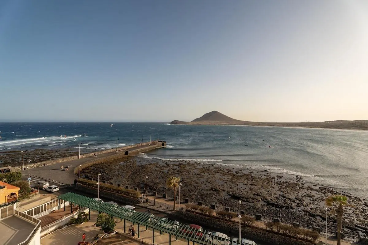 Stunning Front Line Penthouse Sea And Pool Apartamento El Médano Espanha