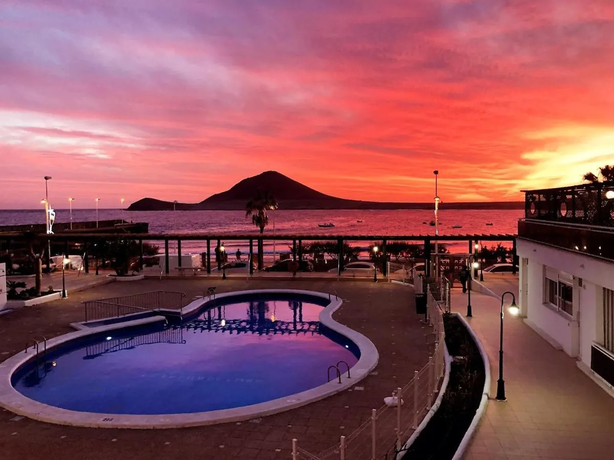 Stunning Front Line Penthouse Sea And Pool Apartamento El Médano